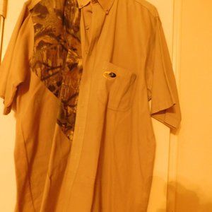 MENS MOSSY MOSSY OAK HUNTING SHIRT SIZE XL